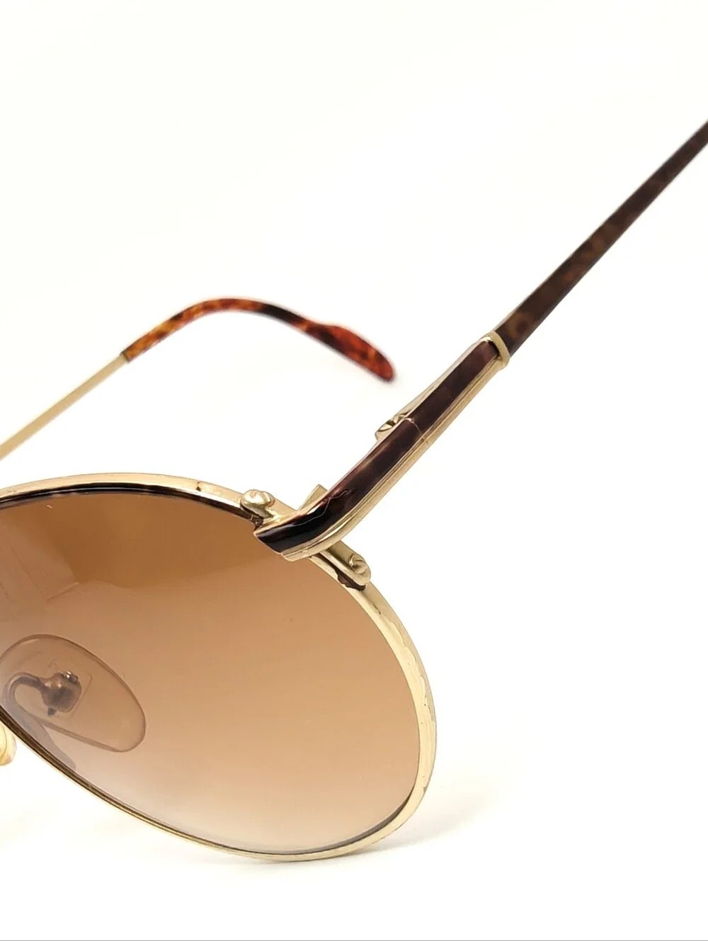 Carrera. 4913. 42. Men's Gold Frame Sunglasses with Brown Lenses. Made In Japan.